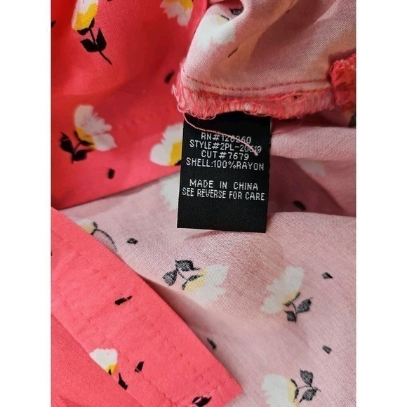 Velvet Heart Pink W/ Flowers Shirt Hi-Lo Button Up Roll Tab Sleeve Sz Small - Picture 5 of 6